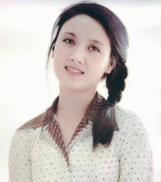 张国立邓婕罗秀春前妻背叛婚姻故事_张国立前妻 urlifengcom_张国立罗秀春离婚后生活现状