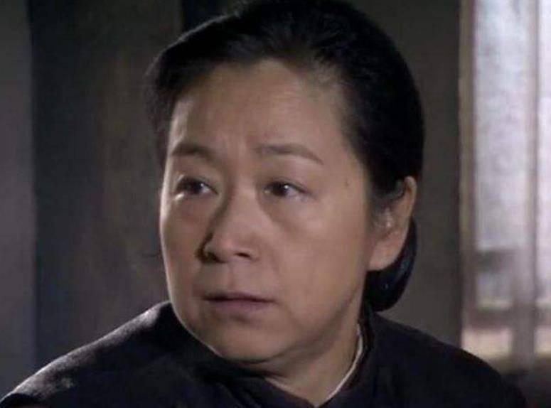 张国立前妻 urlifengcom_张国立邓婕罗秀春前妻背叛婚姻故事_张国立罗秀春离婚后生活现状