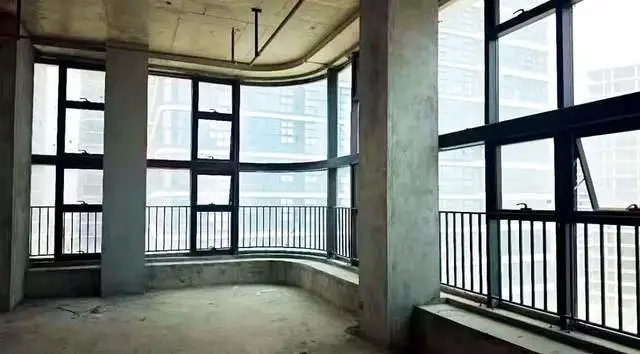 拟以12亿元人民币全资受让珠海保税区启航物流有限公司100％股权