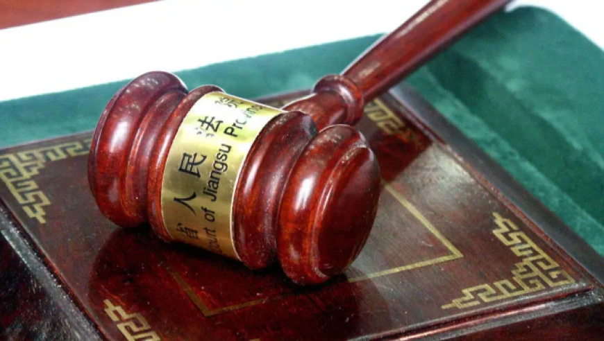 永州法院“撑腰”正当防卫：摆摊女遭夫妻拖拽还手被拘终获撤销