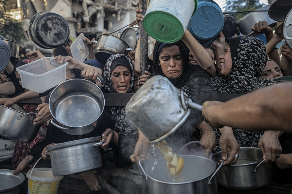 加沙“致命一天”：以军朝领粮人群开火至少85死，联合国称“不可接受”