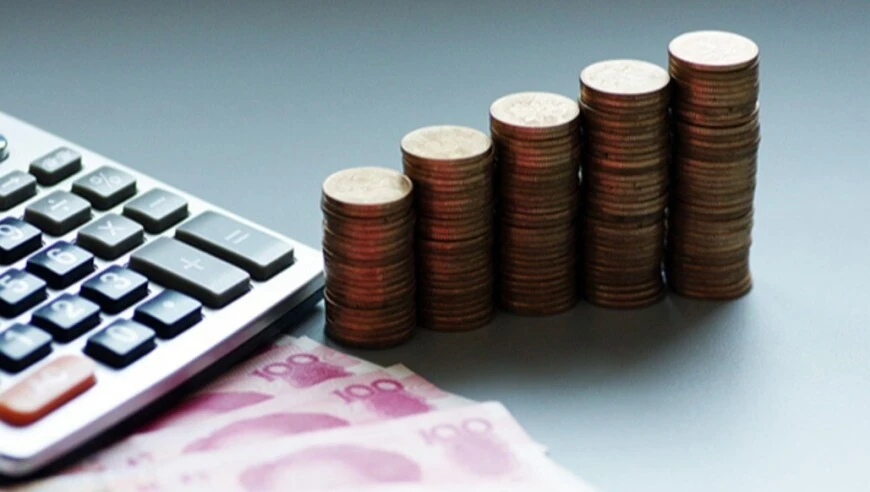 IMF上调2025年中国经济增长预期至4.8%，全球经济增长预期调至3%