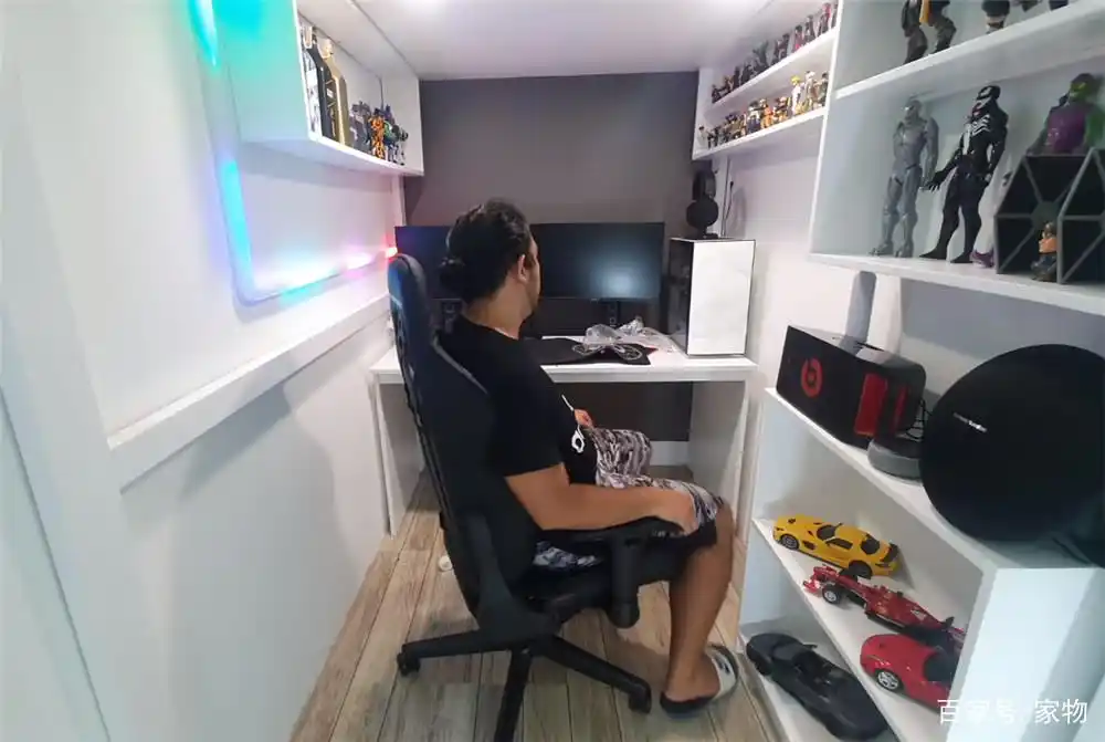 3平米衣帽间电竞房_3平米小屋改造_设备平台可以改成房间吗