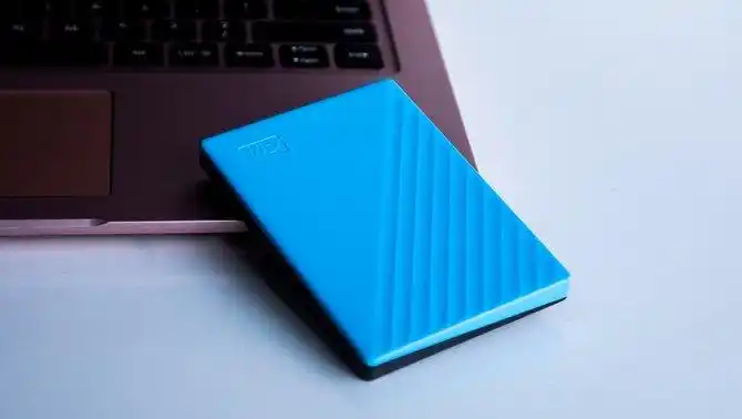 WD My Passport随行版移动硬盘_时尚个性移动硬盘推荐_西部数据移动硬盘序列号查询