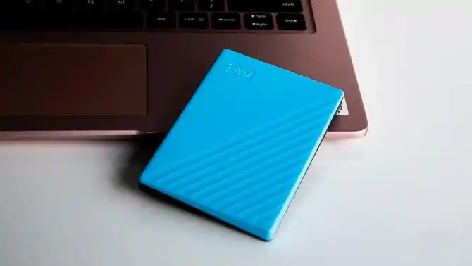 WD My Passport随行版移动硬盘_时尚个性移动硬盘推荐_西部数据移动硬盘序列号查询