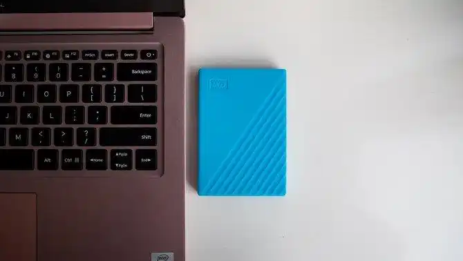 西部数据移动硬盘序列号查询_时尚个性移动硬盘推荐_WD My Passport随行版移动硬盘