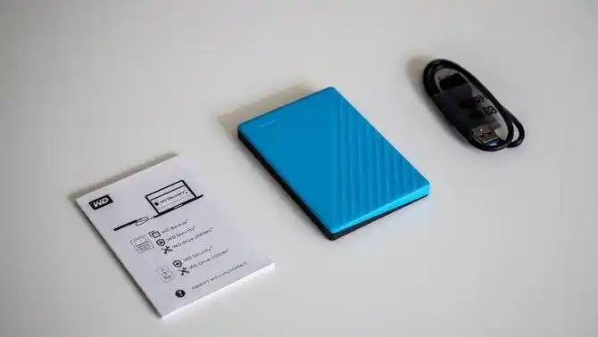 时尚个性移动硬盘推荐_WD My Passport随行版移动硬盘_西部数据移动硬盘序列号查询