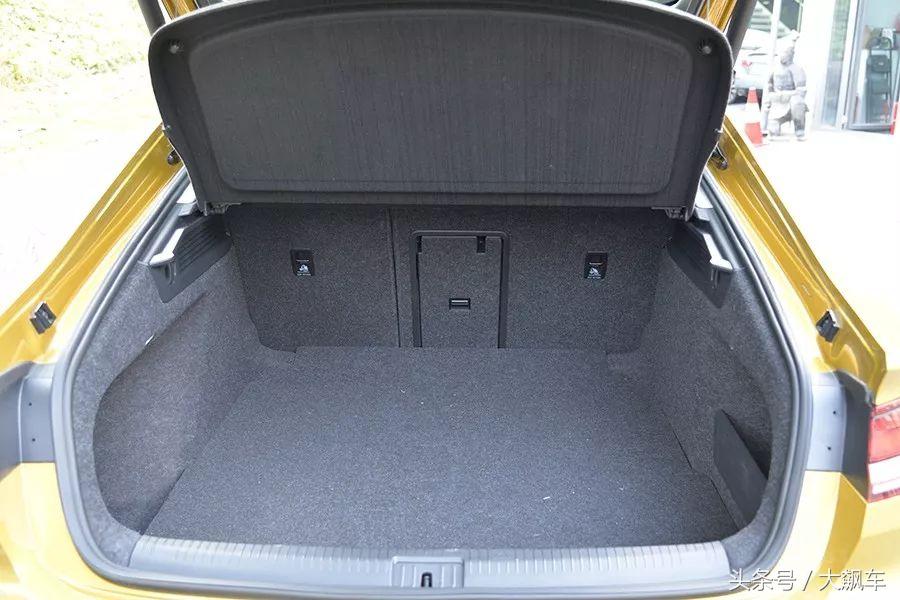 新CC内饰评价_大众新CC外观设计_大众cc功能键介绍图文