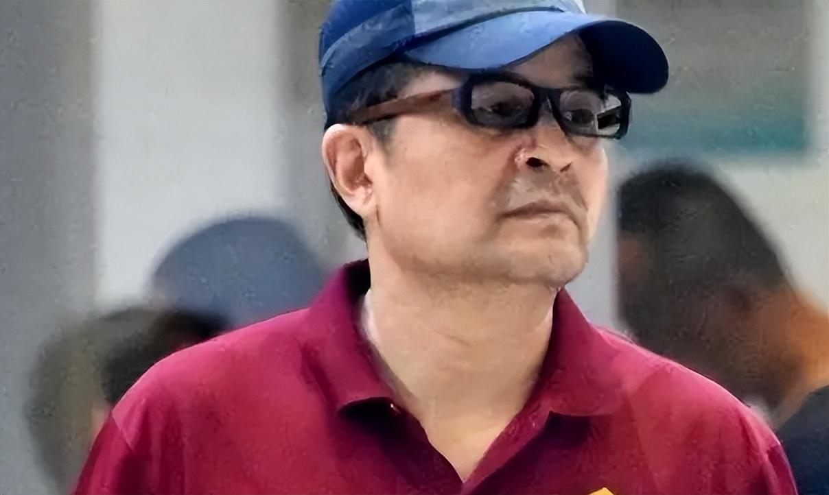 毕福剑饭局照片_毕福剑酒后失言事件_毕凌网络暴力事件