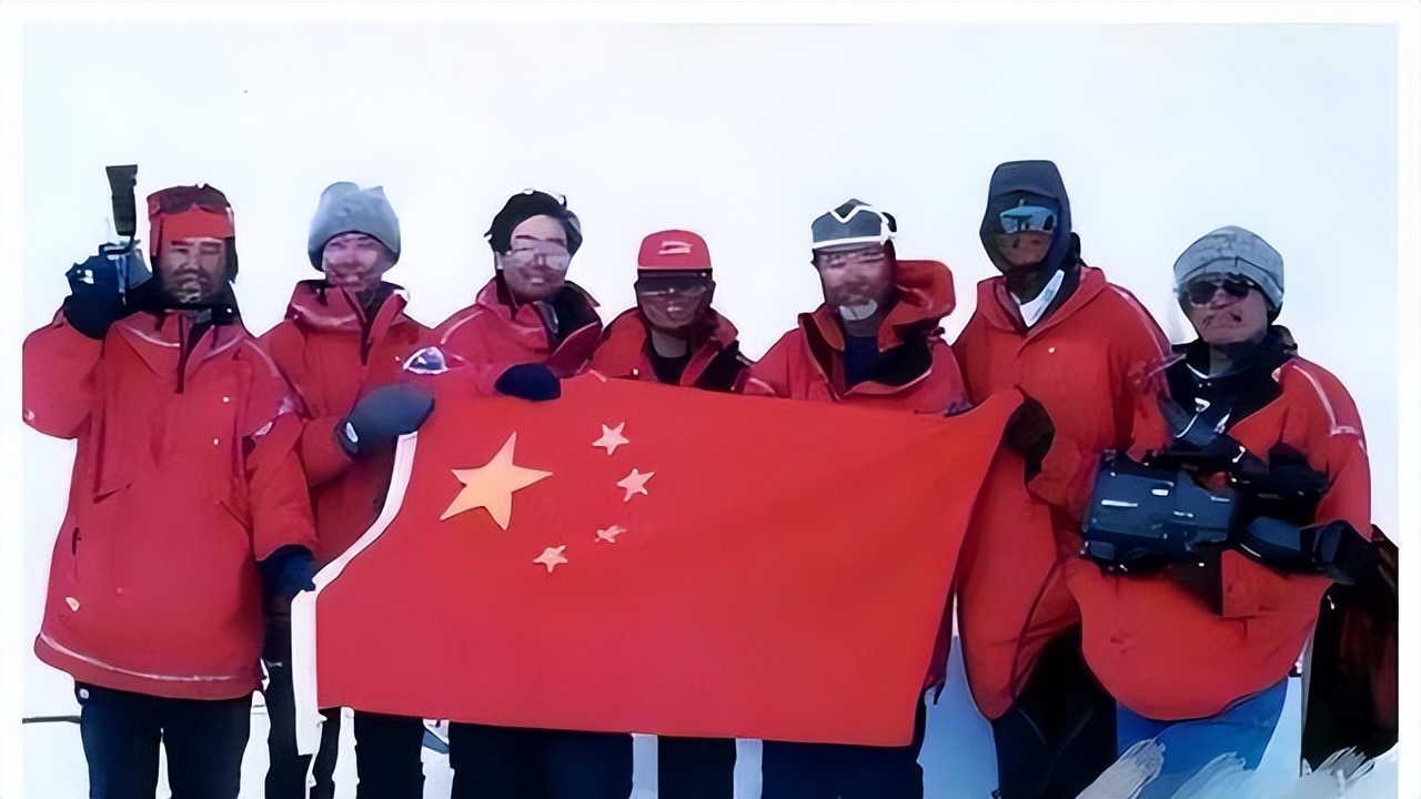 毕福剑 退休生活 画室_毕福剑饭局照片