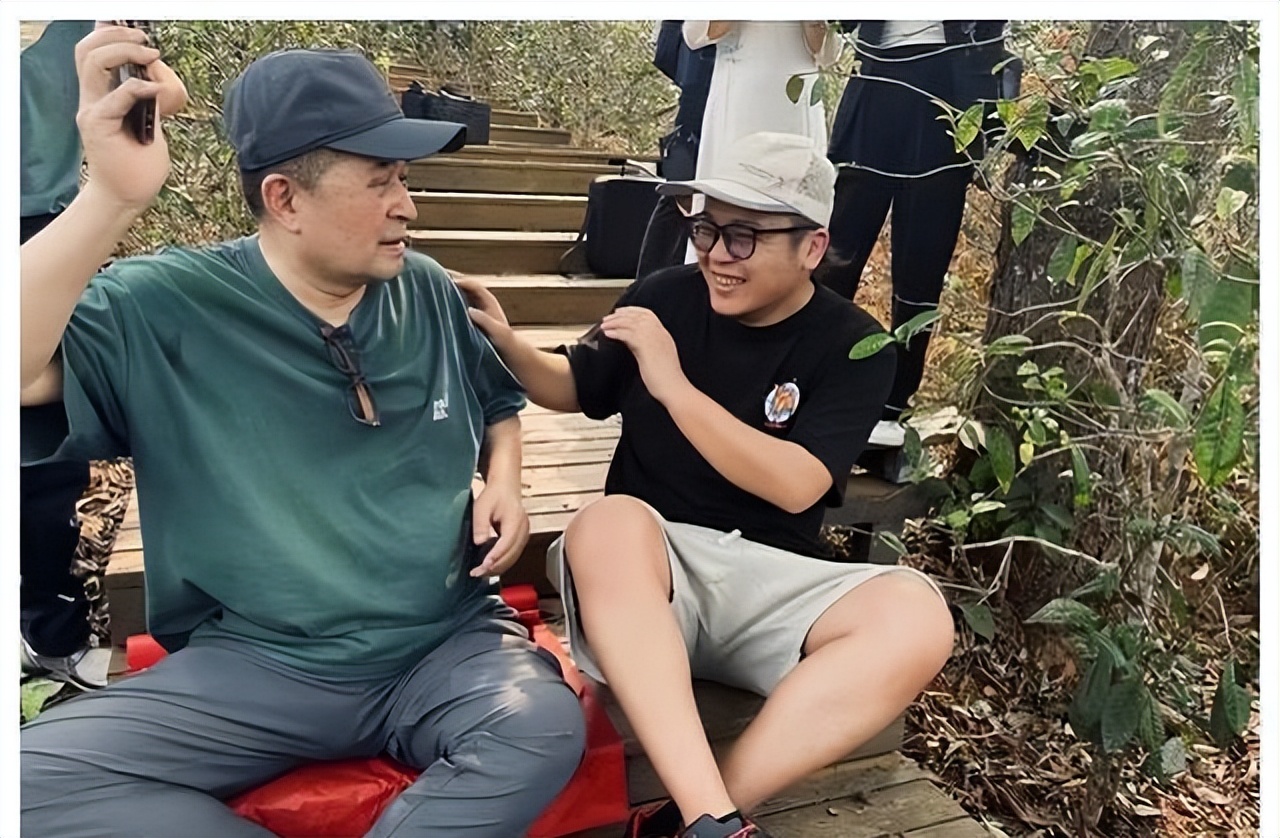 毕福剑 退休生活 画室_毕福剑饭局照片