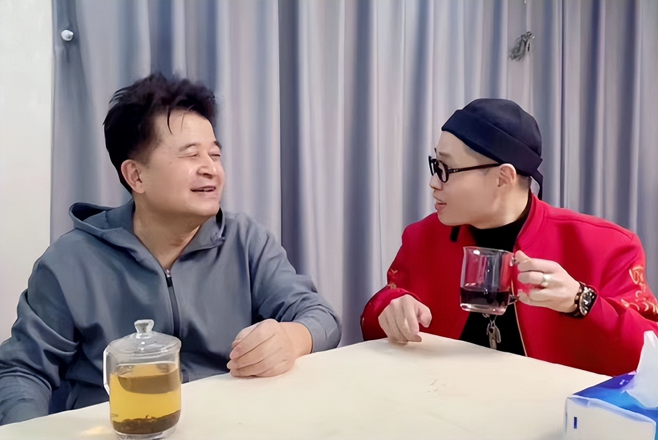 毕福剑饭局照片_毕福剑 退休生活 画室