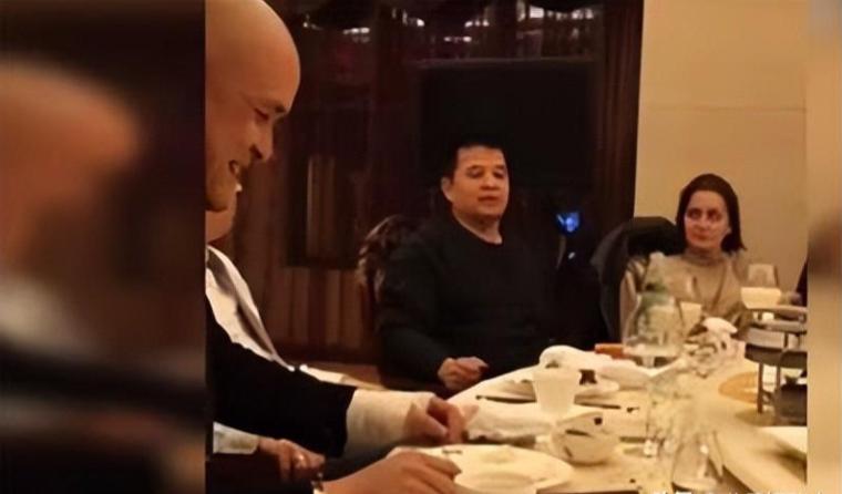 毕福剑近况_毕福剑写错字事件_毕福剑饭局照片