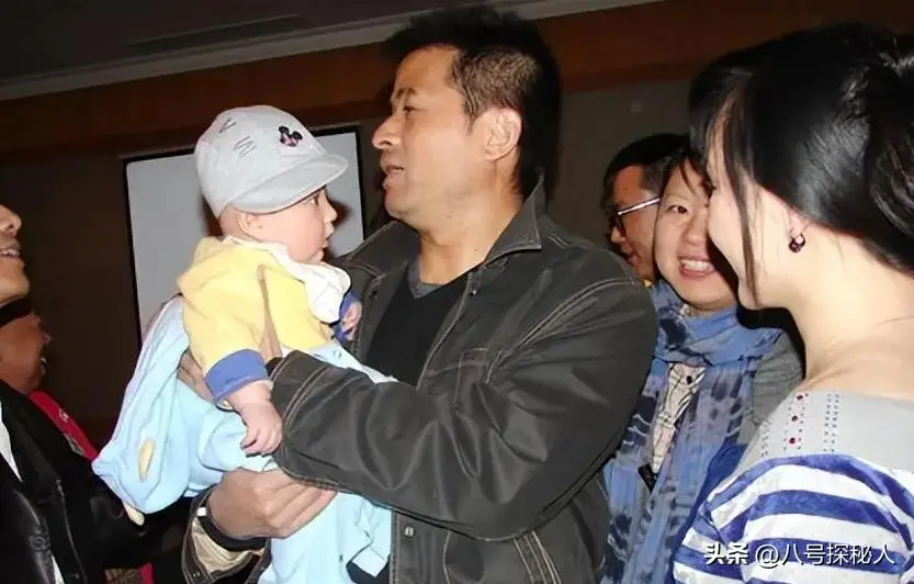 毕福剑人生经历_毕福剑调侃智取威虎山_毕福剑主持生涯