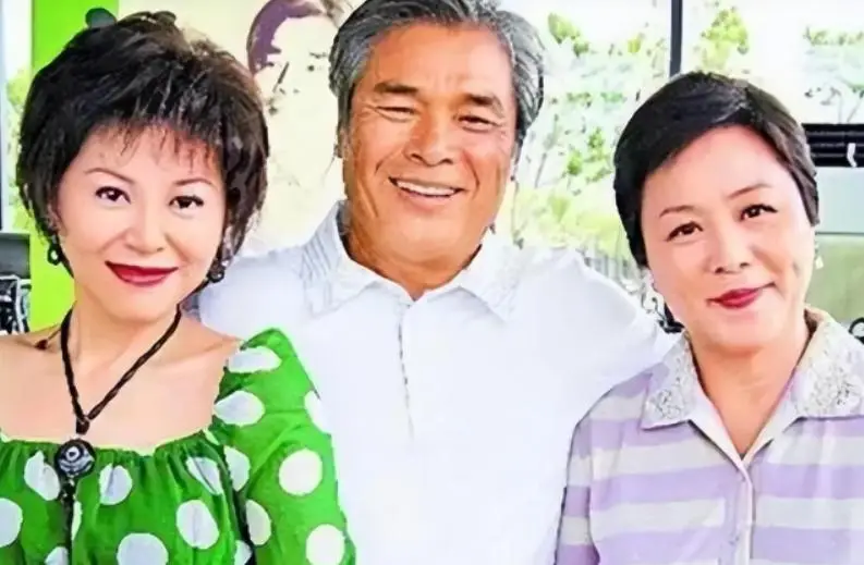 雷洪五房妻子_雷洪 七房 争议_雷洪 传 奇人生