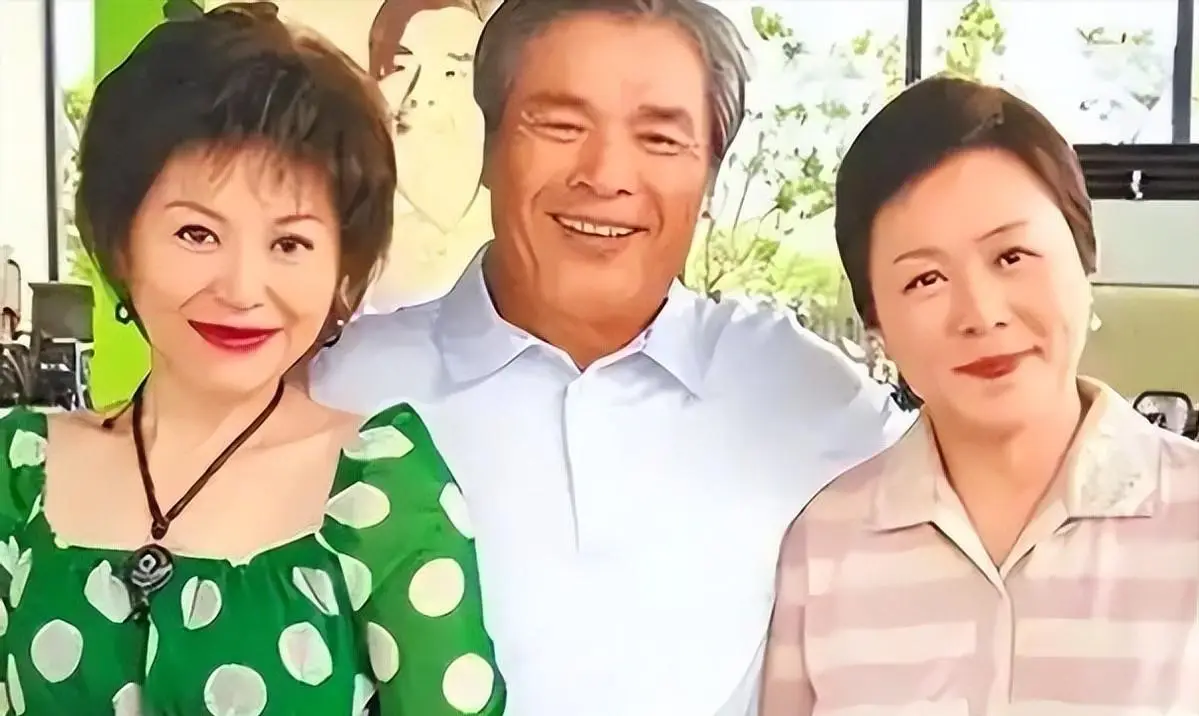 雷洪五房妻子_雷洪发妻支持经历_雷洪六位妻子