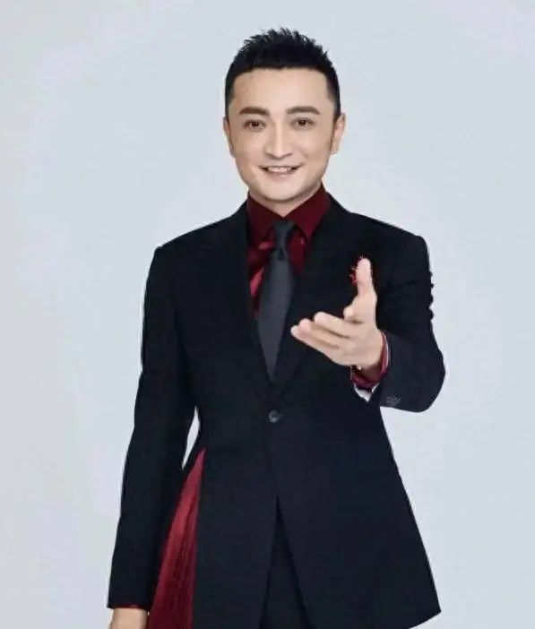 欧阳夏丹还在央视吗_尼格买提 央视主持人 职业风波