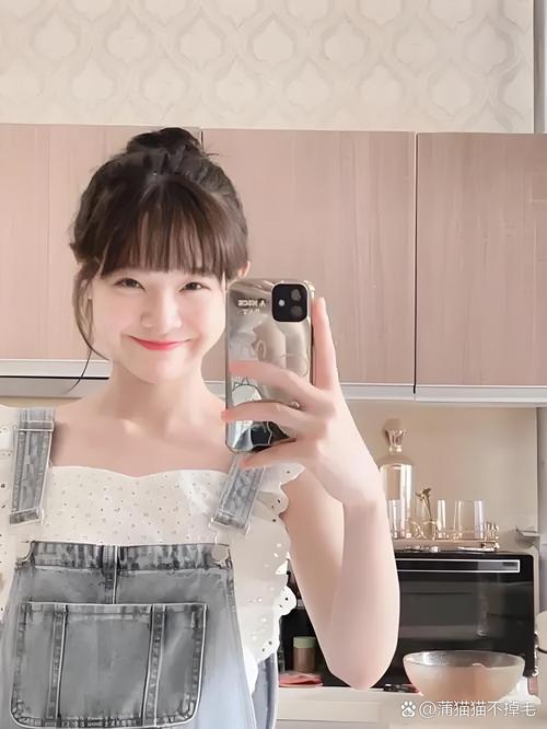 陈怡馨_陈怡馨SNH48出道经历_陈怡馨演艺经历时间线