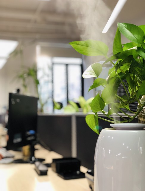 办公室设计公司_工业美学办公空间_办公用什么系统好