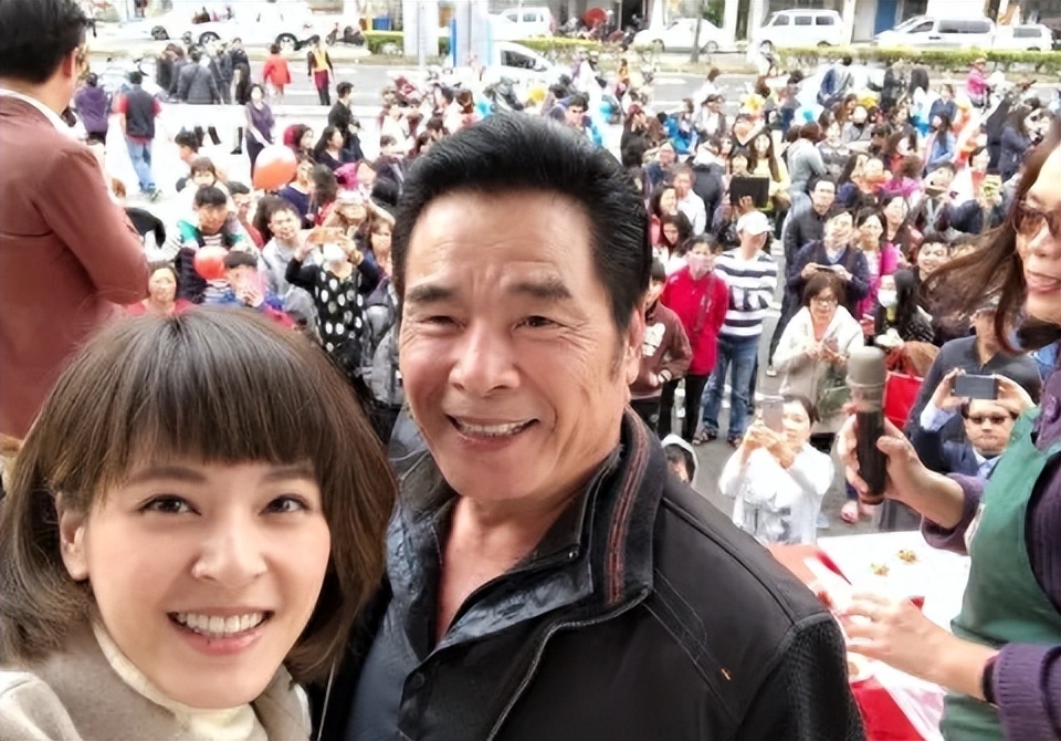 雷洪一妻五妾_台湾影帝雷洪七个老婆_雷洪七房太太真相