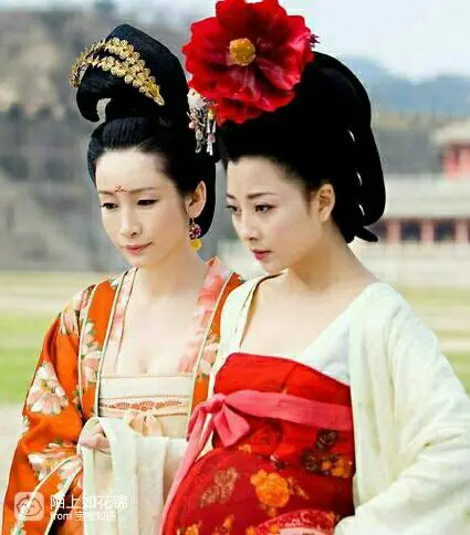 女明星扮演武则天_刘晓庆武则天扮演分析_武则天有多少黄金陪