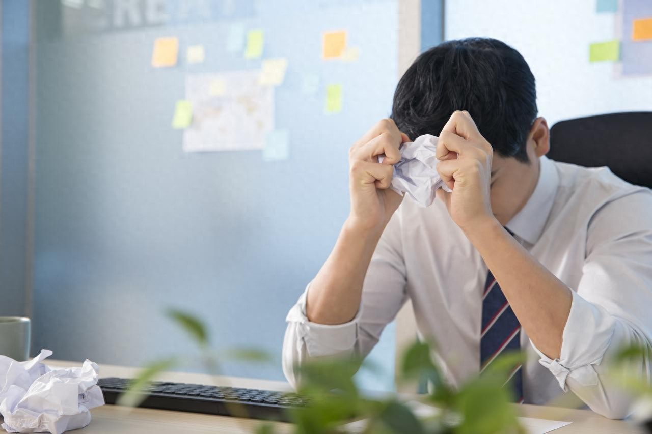 10分钟搞定PPT，免费模板网站推荐