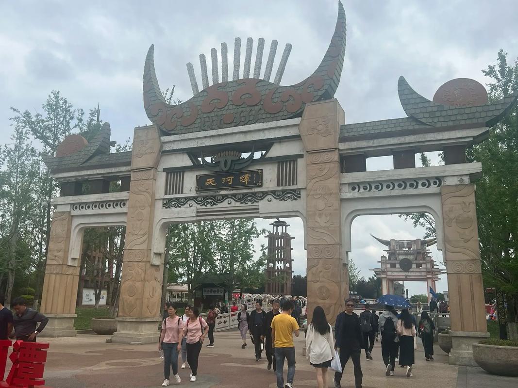 贵州天河潭自然风光_从贵阳财经学院花溪校区到天河潭_贵州天河潭景区