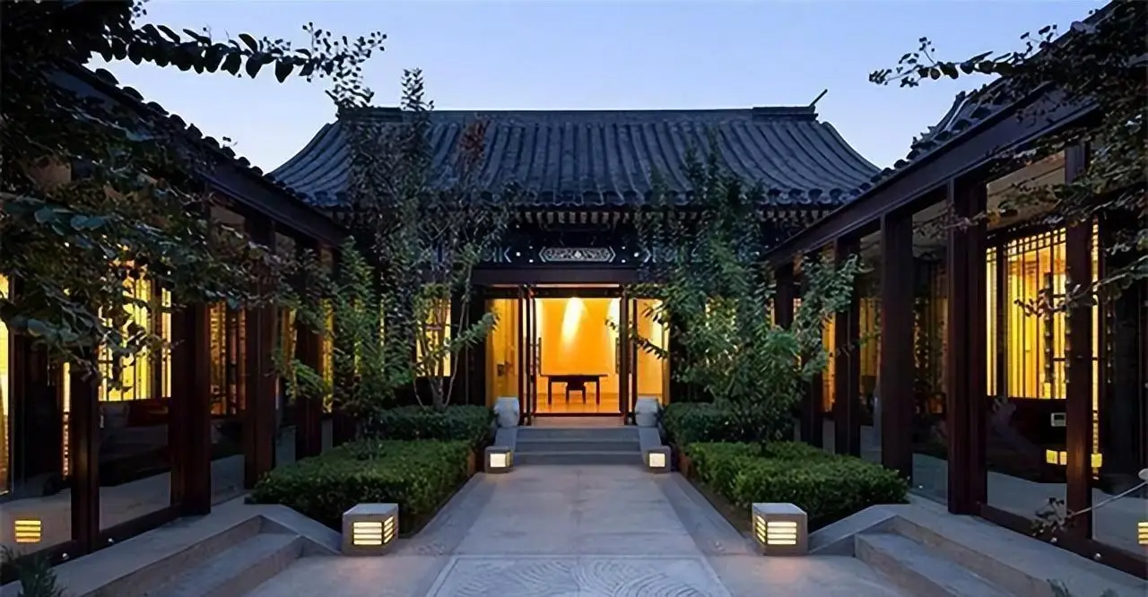 袁立拒婚12年，分手后嫁人，如今徐威幸福她坎坷