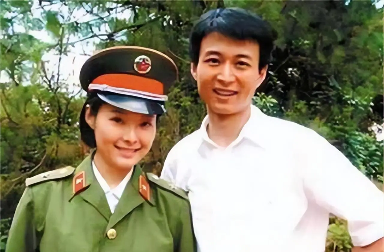 袁立三次拒婚徐威_袁立徐威爱情故事_袁立与徐威