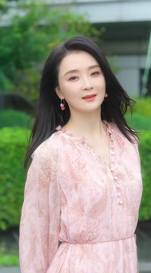 王艳婆婆对儿媳的压迫_王艳跟王志才的照片_王艳老公欠赌债消失