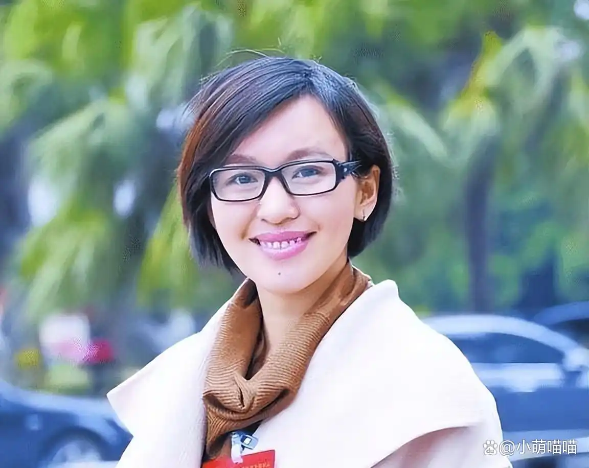 欧阳夏丹自媒体转型经历_欧阳夏丹央视离职原因_央视女主持人欧阳夏丹