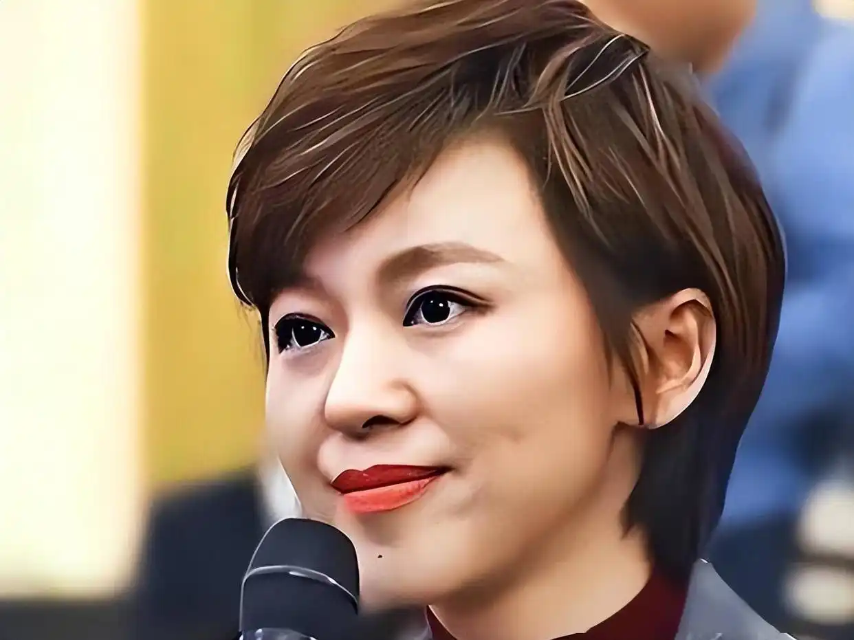 欧阳夏丹 央视舞台 主持生涯_央视女主持人欧阳夏丹