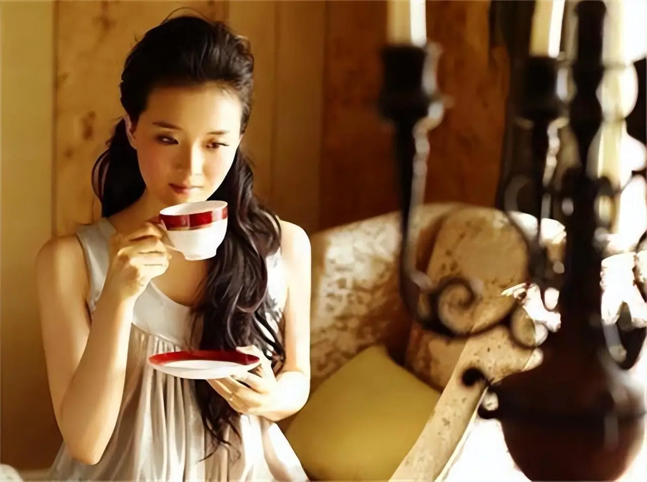 王艳丈夫王志才欠巨债被曝光，王艳演艺生涯回顾