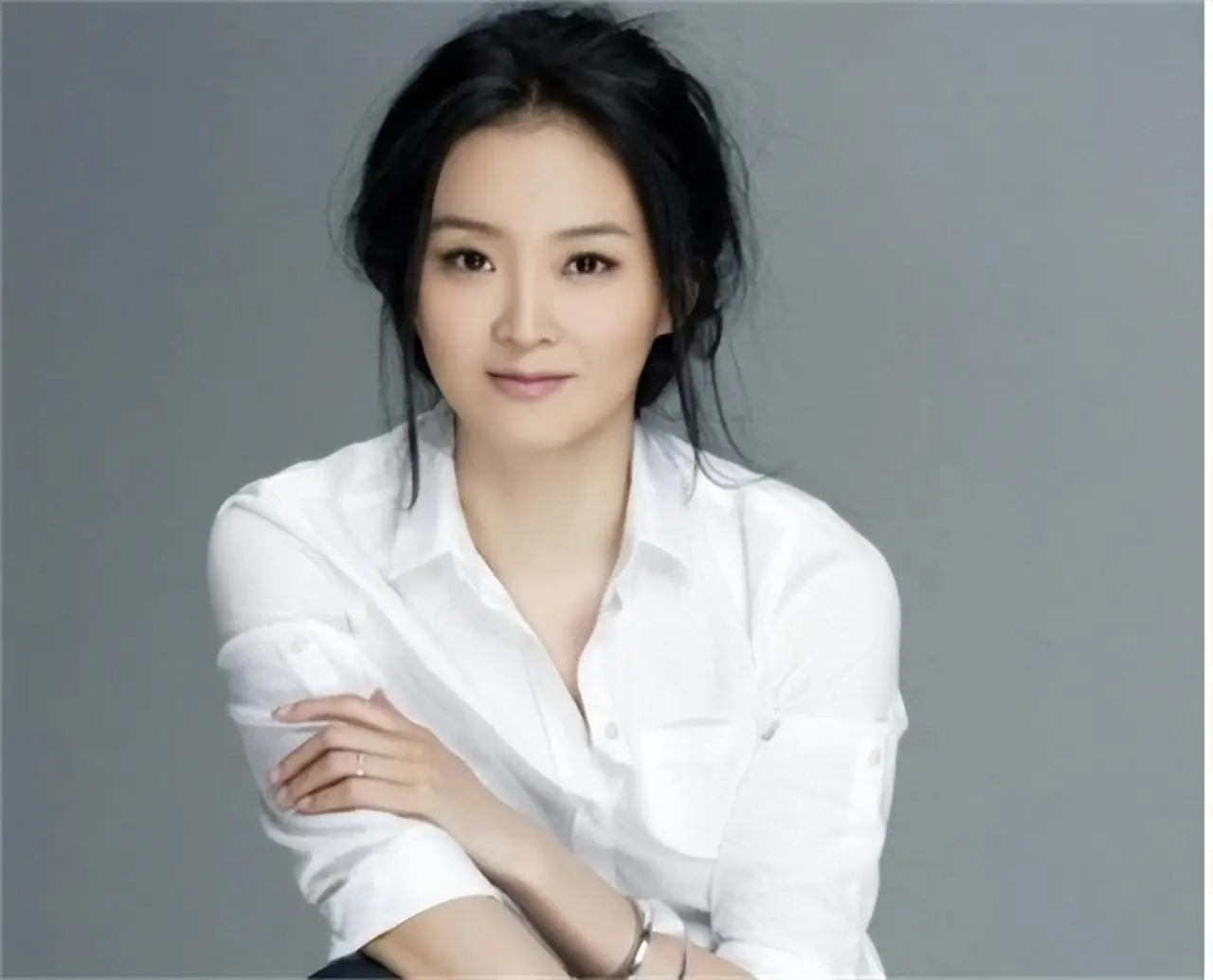 王艳跟王志才的照片_王艳丈夫欠赌债_王艳演艺生涯经历