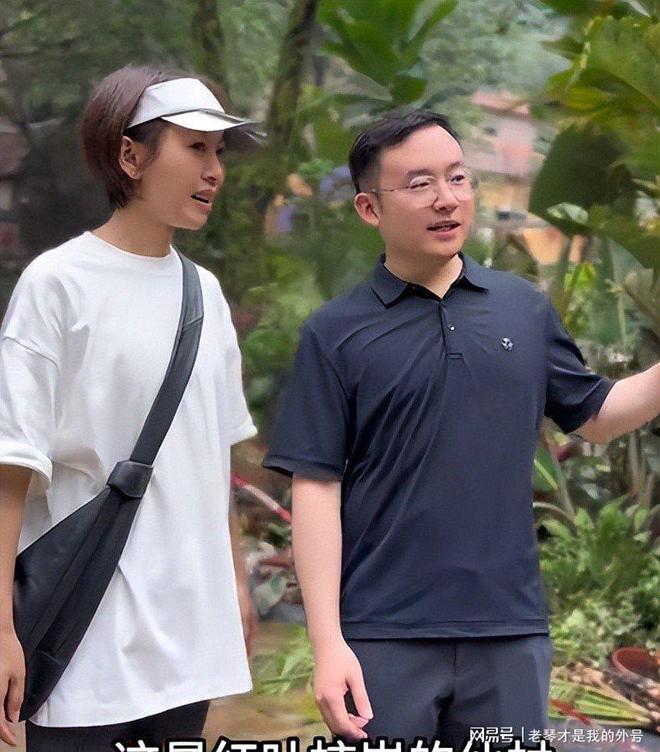 欧阳夏丹 央视国脸 消失五年 自媒体转型_央视女主持人欧阳夏丹