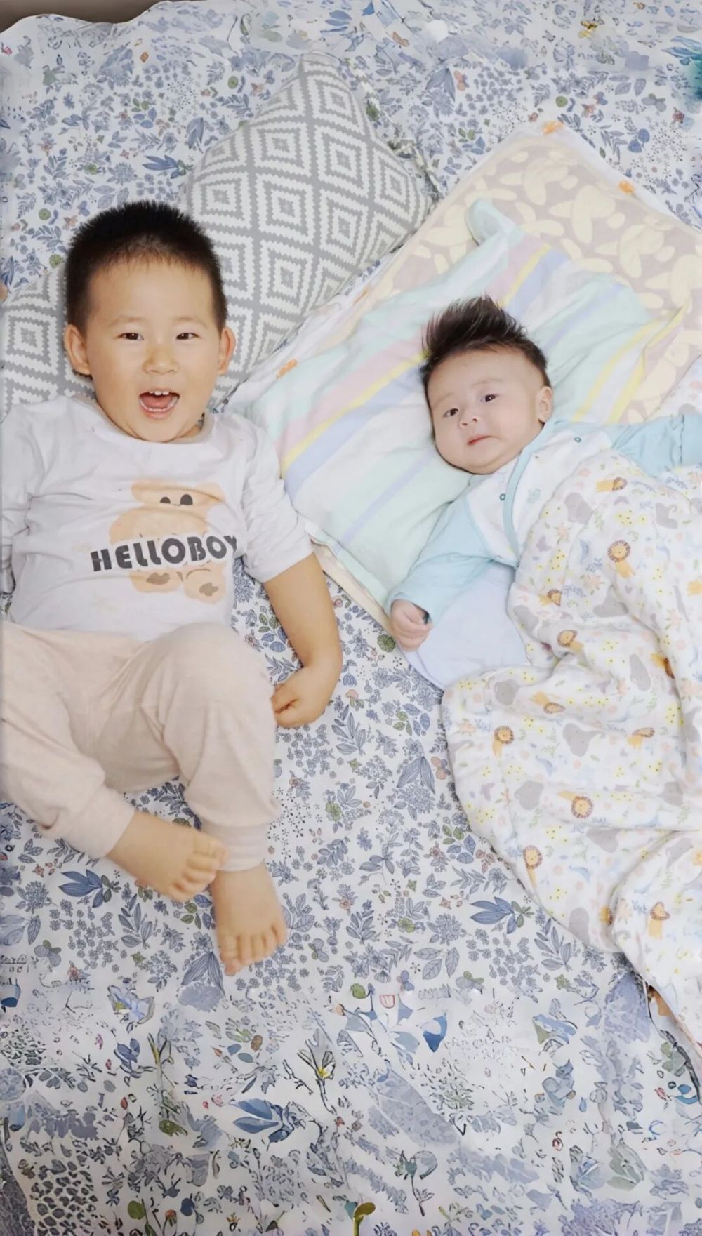 2025年你最满意的一张照片 征集活动 精选佳作_从飞机窗户拍照图片