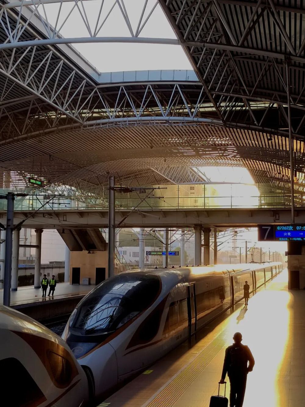 哪张照片,能定义你的2025年?先看看他们的答案