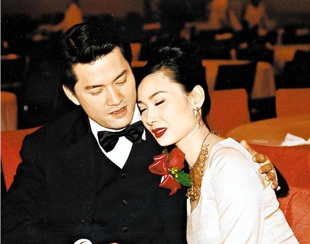 再世追魂吕良伟妻子叫什么 吕良伟第三次结婚哪年 吕良伟第三任妻子是谁_吕良伟的老婆图片