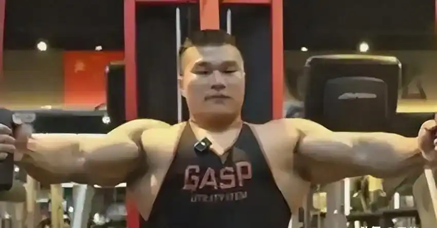 安徽健美界损失_山东健美冠军被打死_健美运动员王昆去世