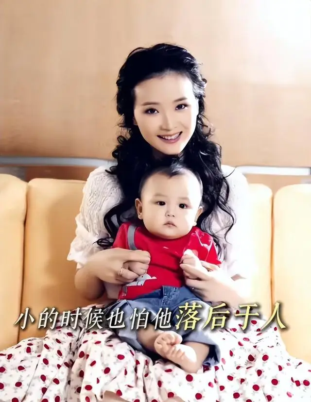 王艳儿子球球北大_晴格格王艳近照_王艳老公王志才图片