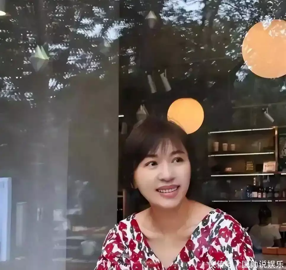 欧阳夏丹离开央视后的生活_欧阳夏丹主持生涯回顾_欧阳夏丹不主持新闻联播了吗