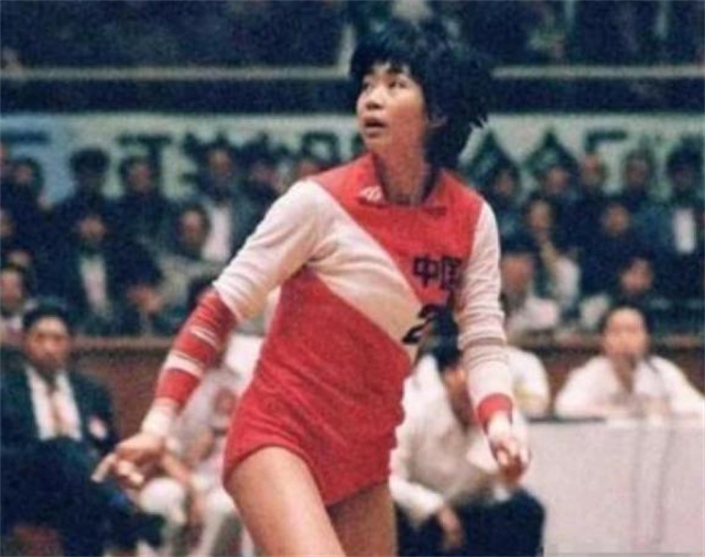 女排梁艳的女儿_梁艳 五连冠 女排精神