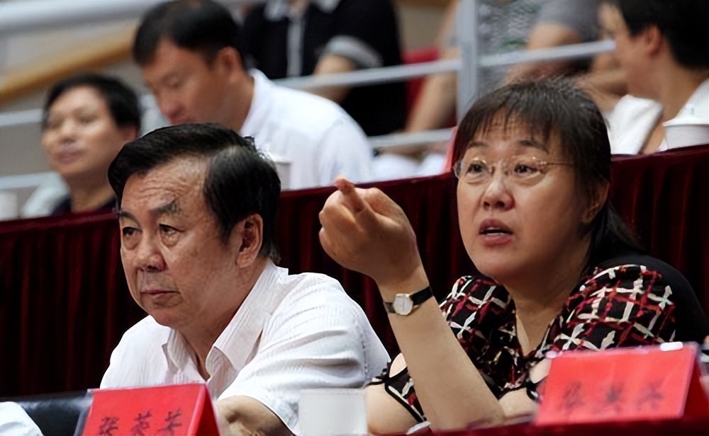 女排梁艳的女儿_梁艳 中国女排五连冠 女排运动员