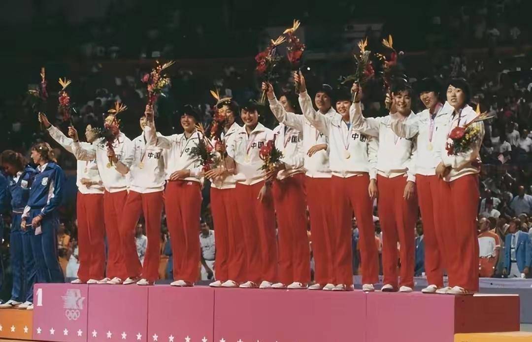 女排梁艳的女儿_梁艳 中国女排五连冠 女排运动员