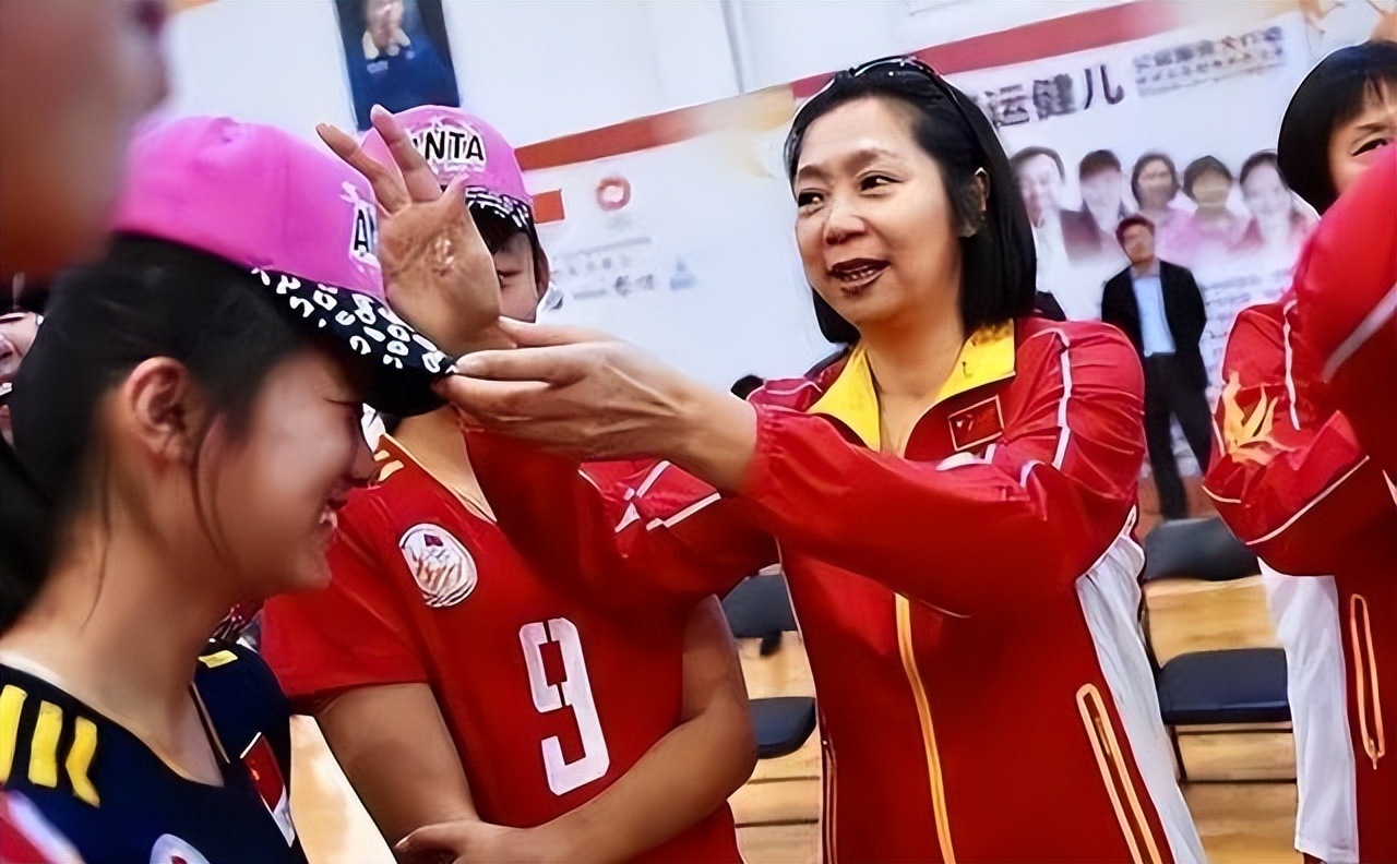 女排梁艳的女儿_梁艳 中国女排五连冠 女排队员 退役