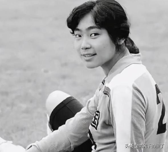 女排梁艳的女儿_中国女排五连冠队员 梁艳 退役后的人生经历_女排精神 激励作用 梁艳的成长之路