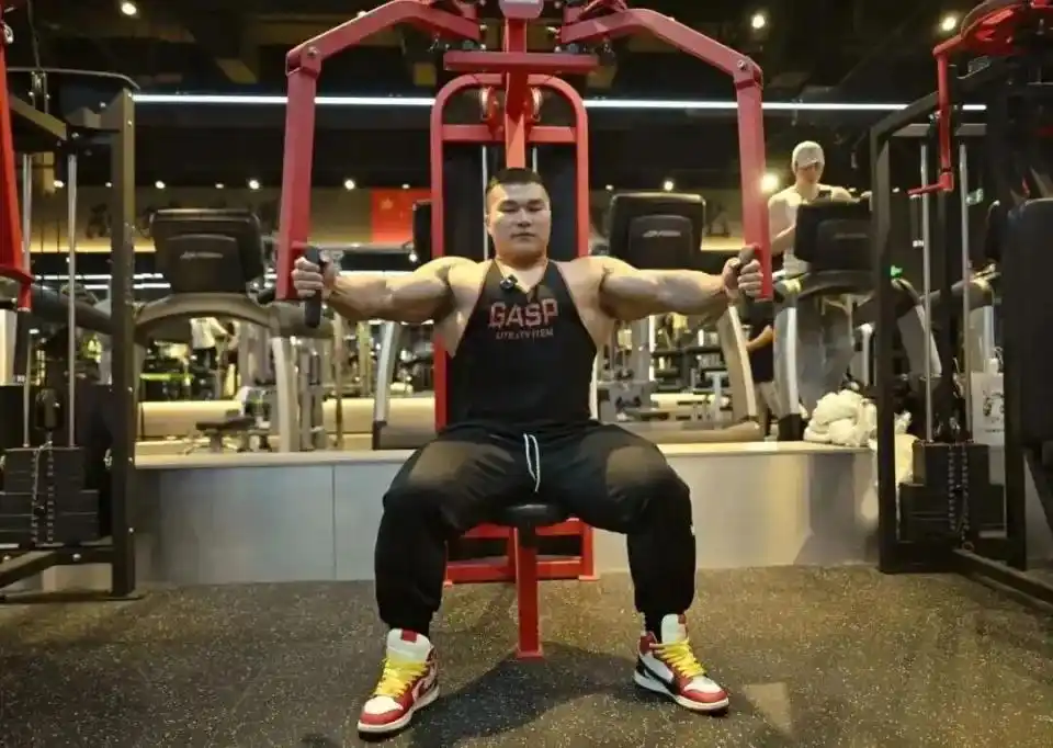 中国健美协会全国健美精英职业联赛八连冠_王昆健身悲剧_山东健美冠军被打死