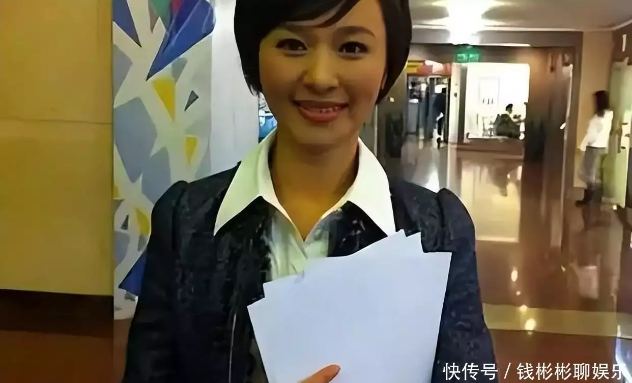 欧阳夏丹 主持生涯 央视新闻联播_欧阳夏丹不主持新闻联播了吗