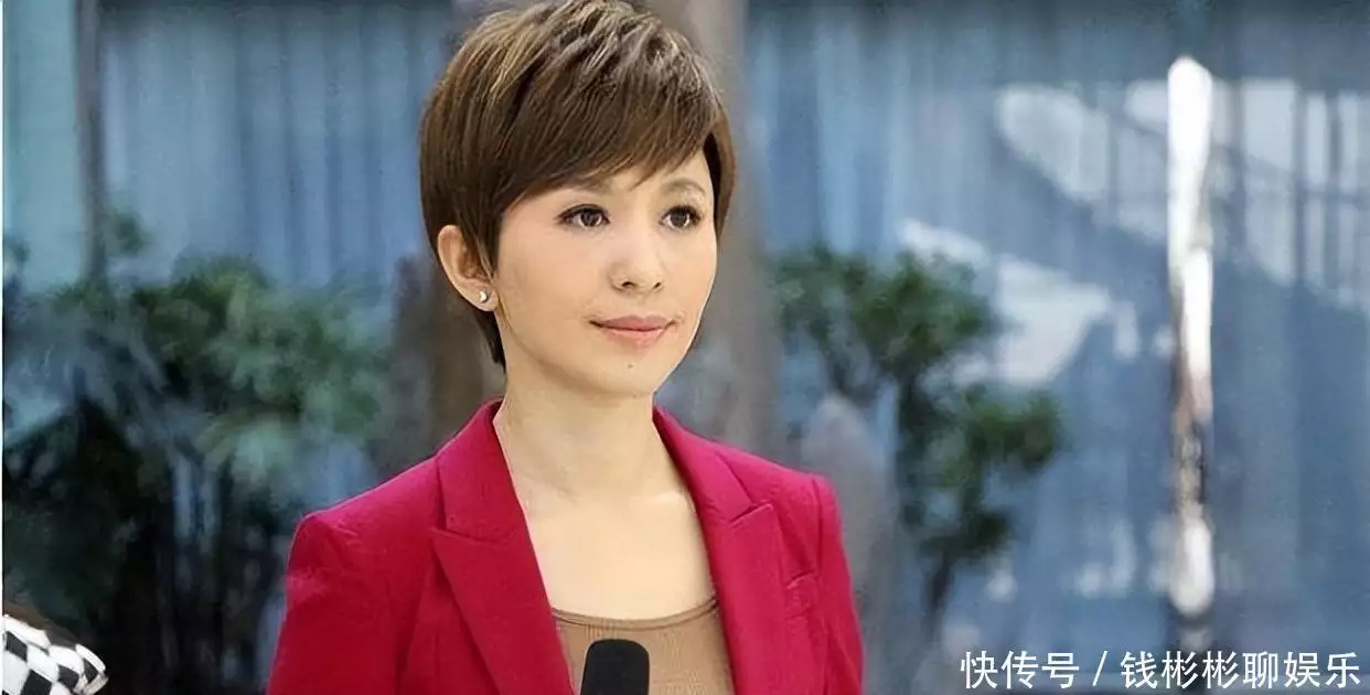 欧阳夏丹不主持新闻联播了吗_欧阳夏丹 主持生涯 央视新闻联播