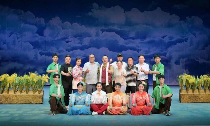 基层文艺创作平台_新闻类型的小品剧本_四川戏剧小品比赛